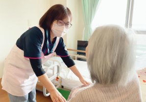 栗田やよい：高齢者に寄り添い心を遣う看護の志事