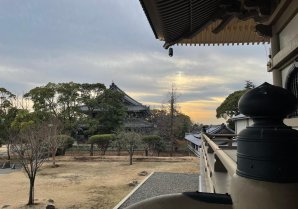 能登半島地震の被災地に祈るため、鶴見にある總持寺へ行ってきました。